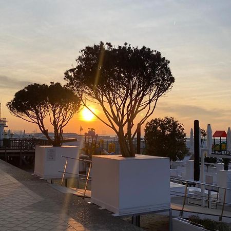 Апартаменты Orfeo Knokke Экстерьер фото