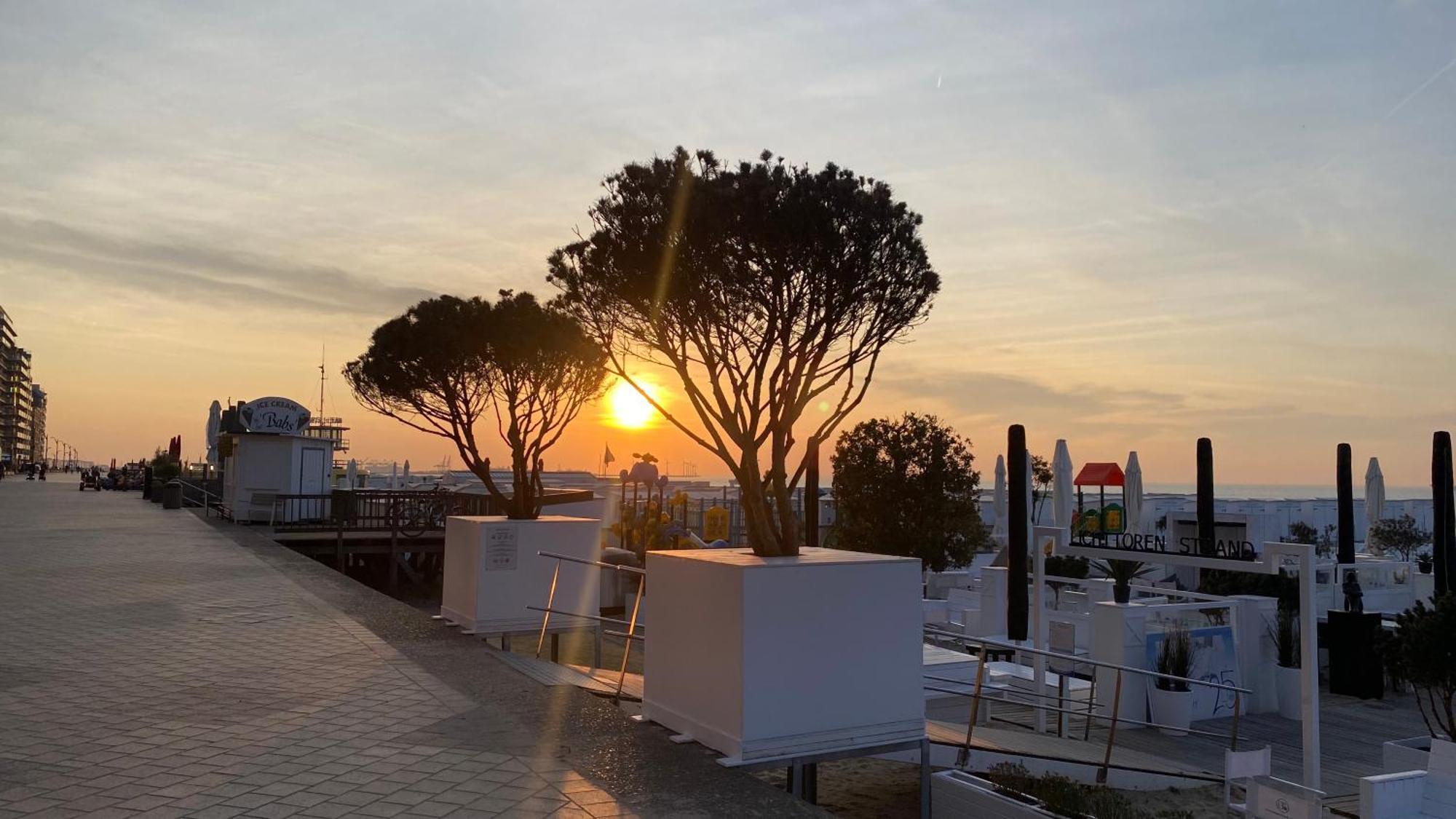 Апартаменты Orfeo Knokke Экстерьер фото